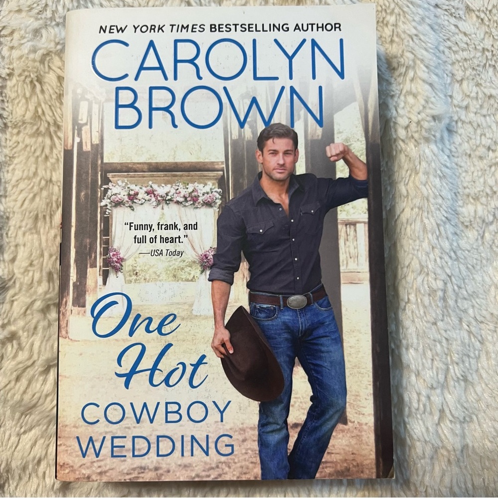🌴One Hot Cowboy Wedding by Carolyn Brown Paperback Book